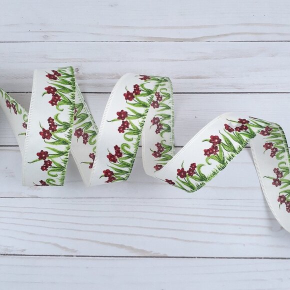 Decorative Wired Ribbon Spring Floral Red 1.5 in x 18 ft R8 - Picture 1 of 3